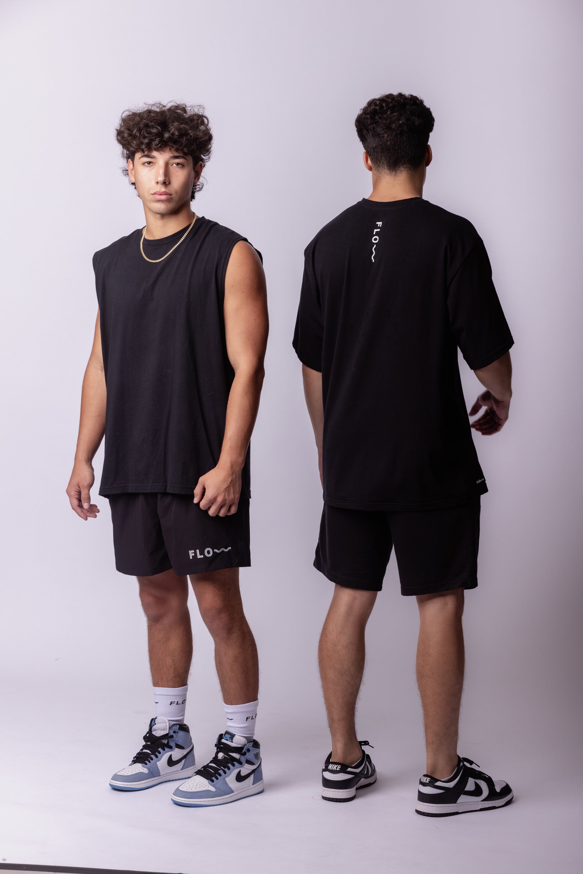 CAMISETA NEGRA CLASSIC WAVE