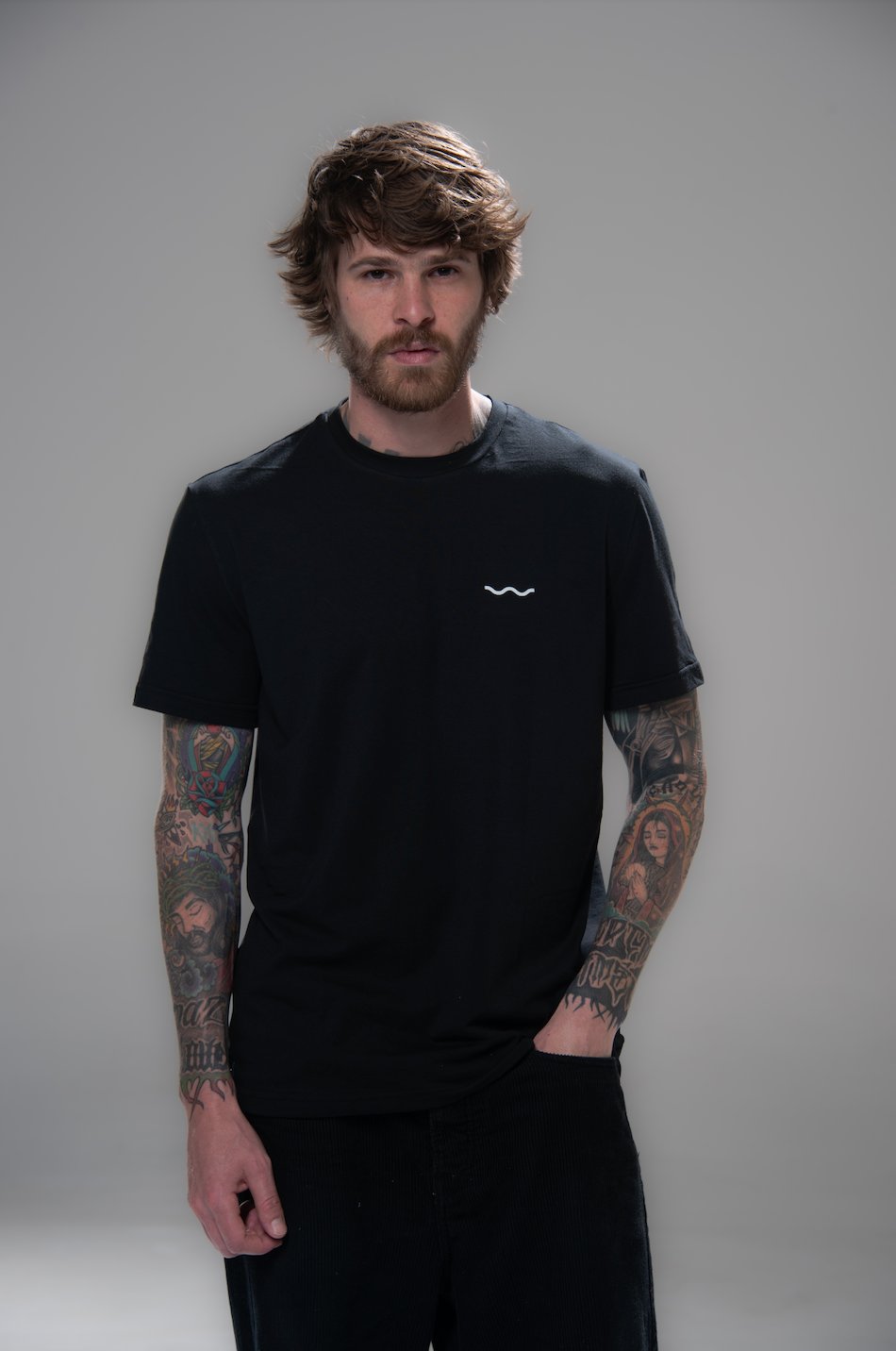 WAVE TEE BLACK NORMAL CUT