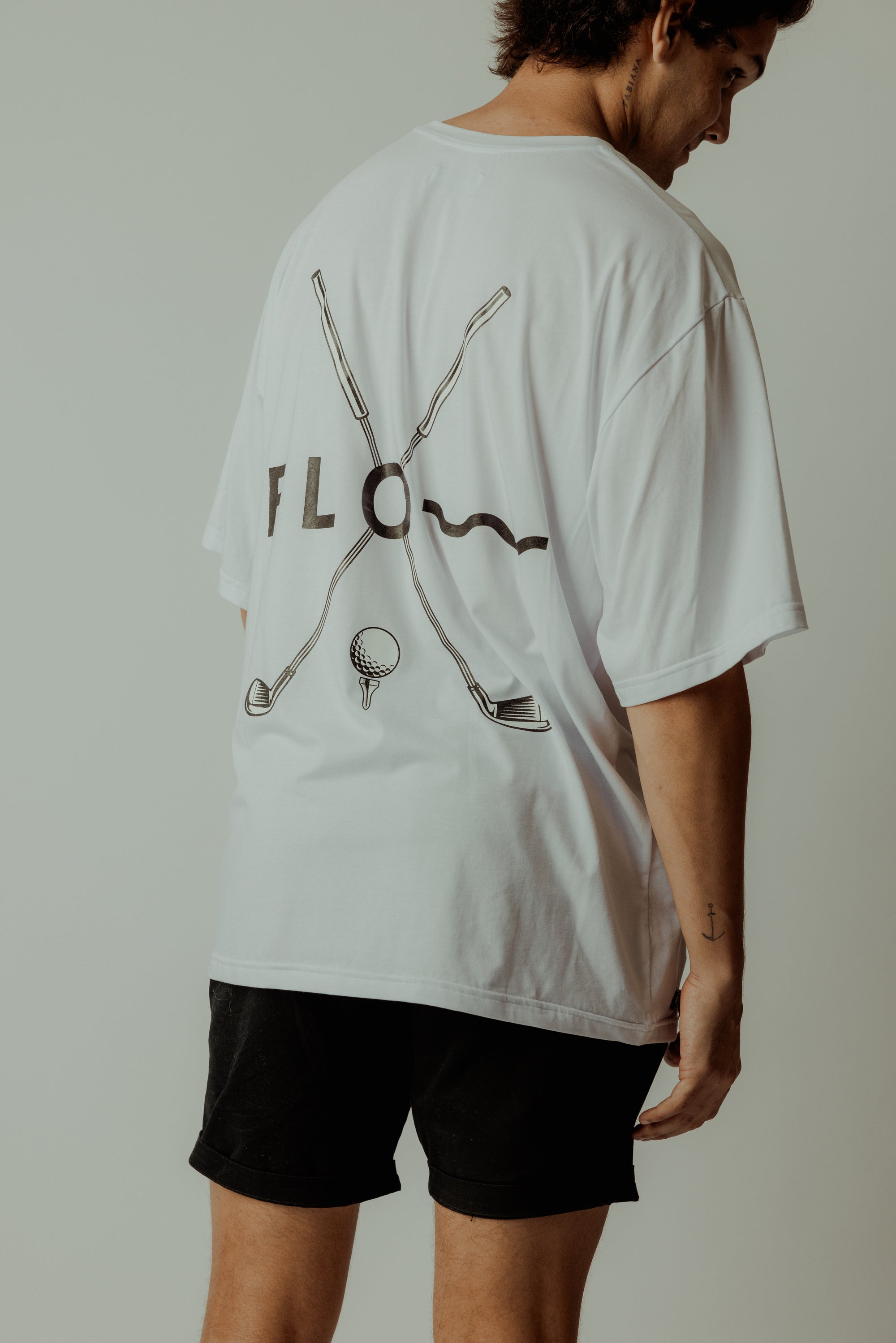 GOLF CLOVES TEE WHITE