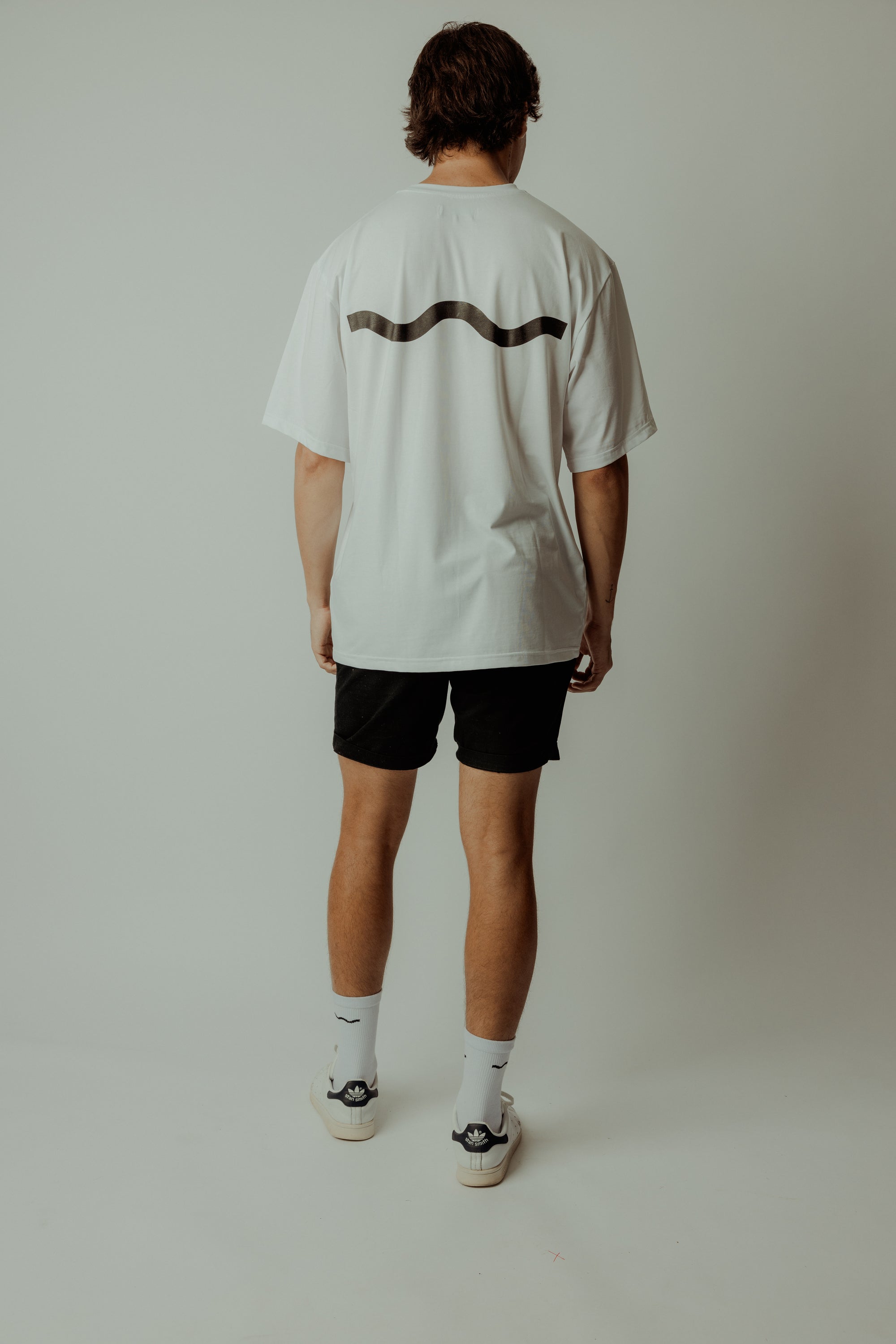 LESS THINKING MORE FLOW TEE WHITE