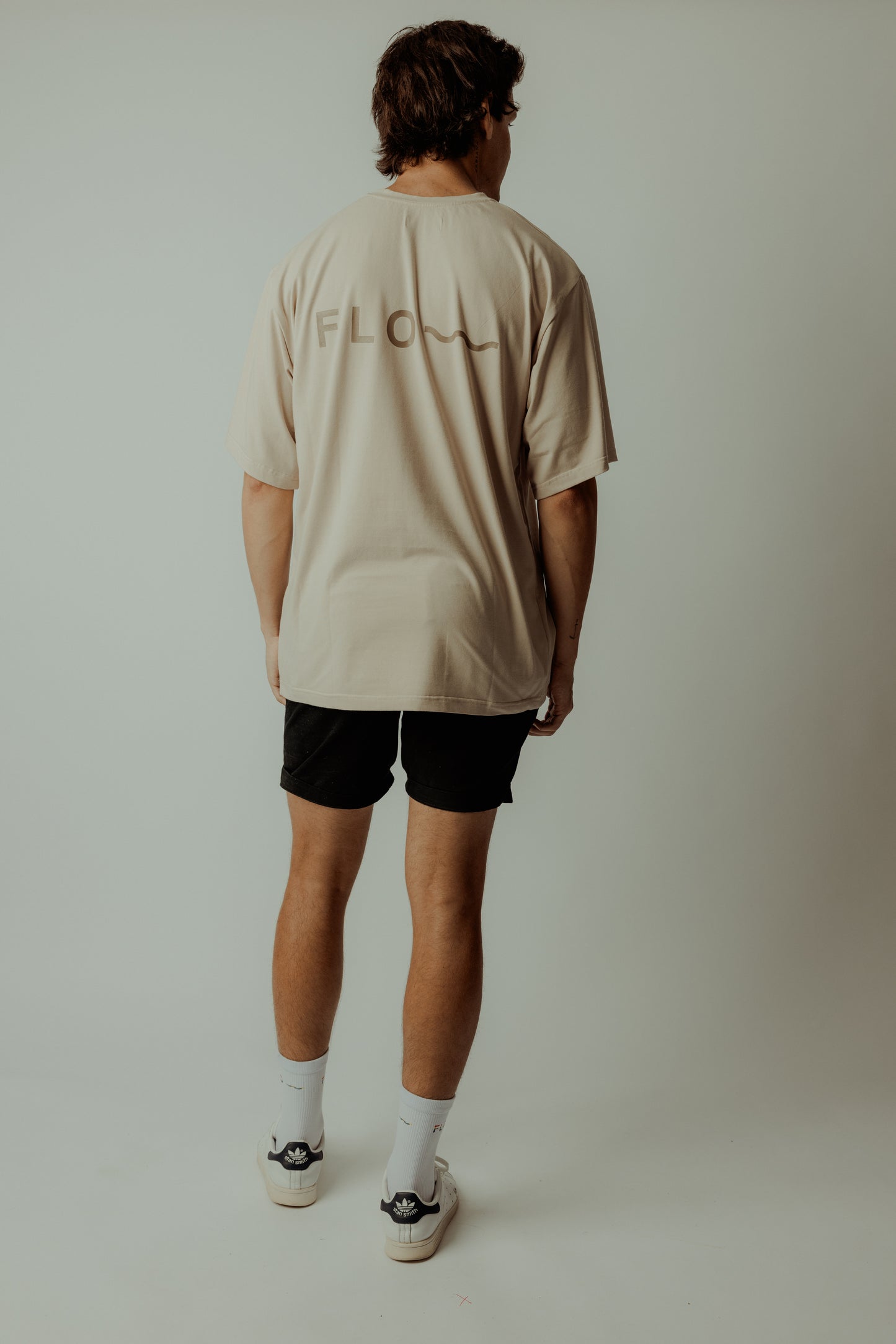 CLASSIC FLOW TEE LATTE