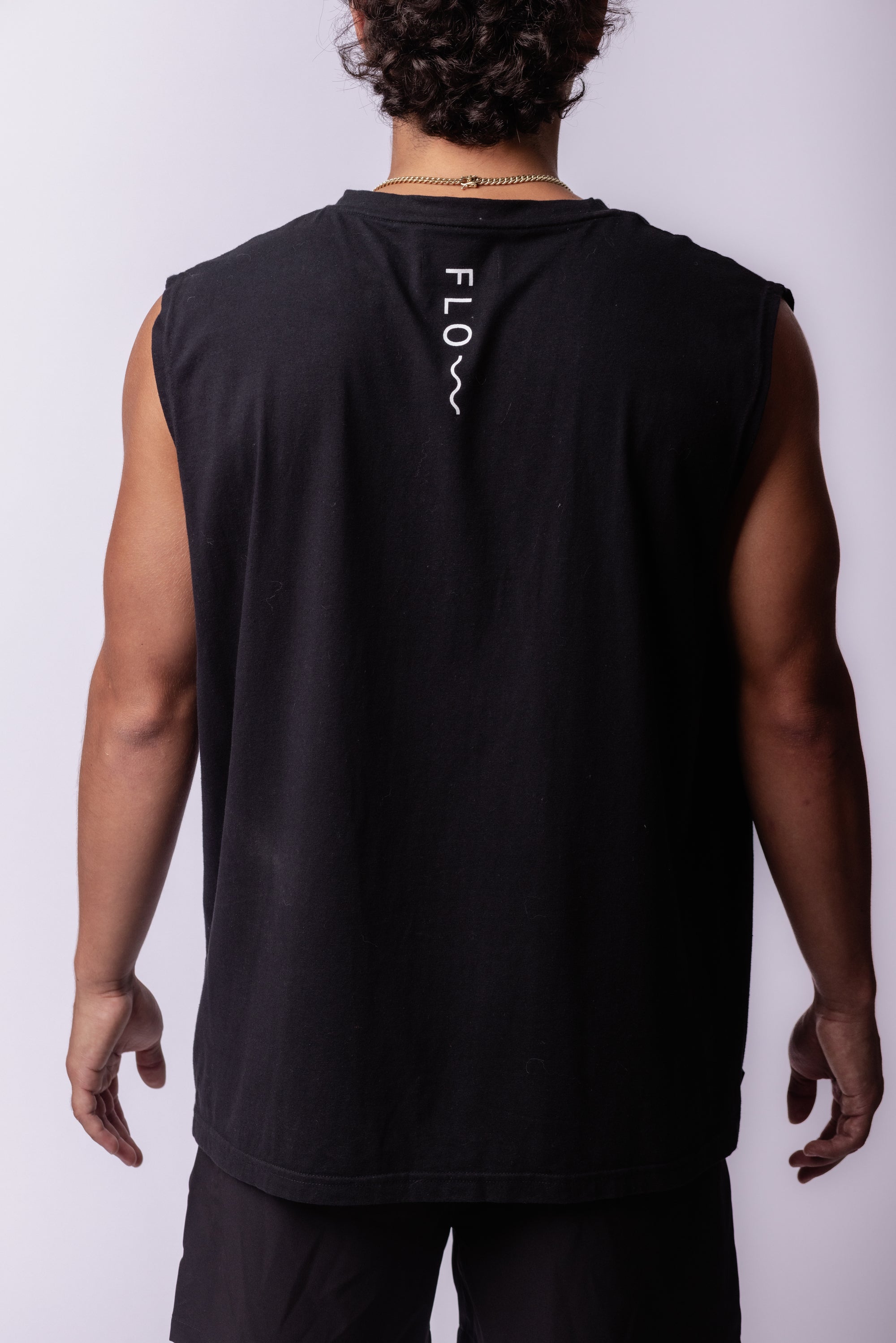 CLASSIC LONG SLEEVELESS BLACK