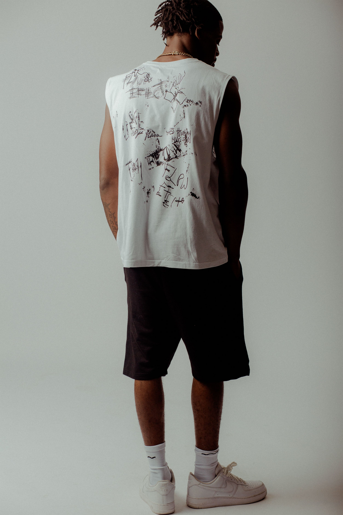 FLOW EFFECT CHAOS LONG SLEEVELESS WHITE