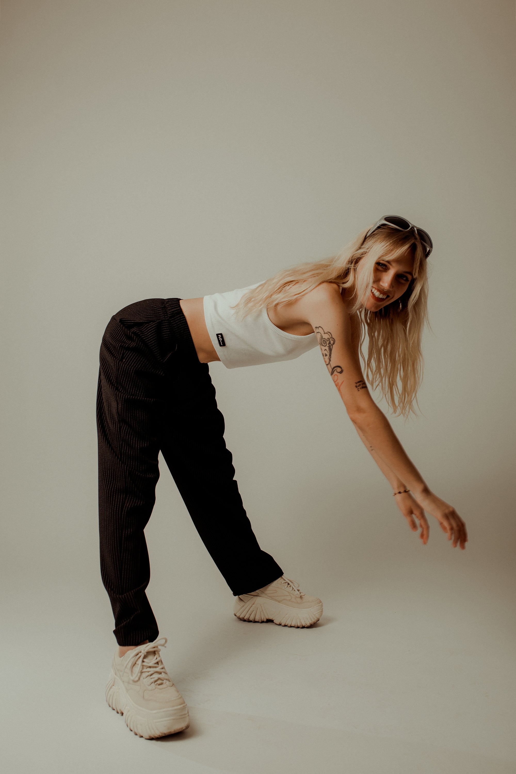 CROP TOP WHITE
