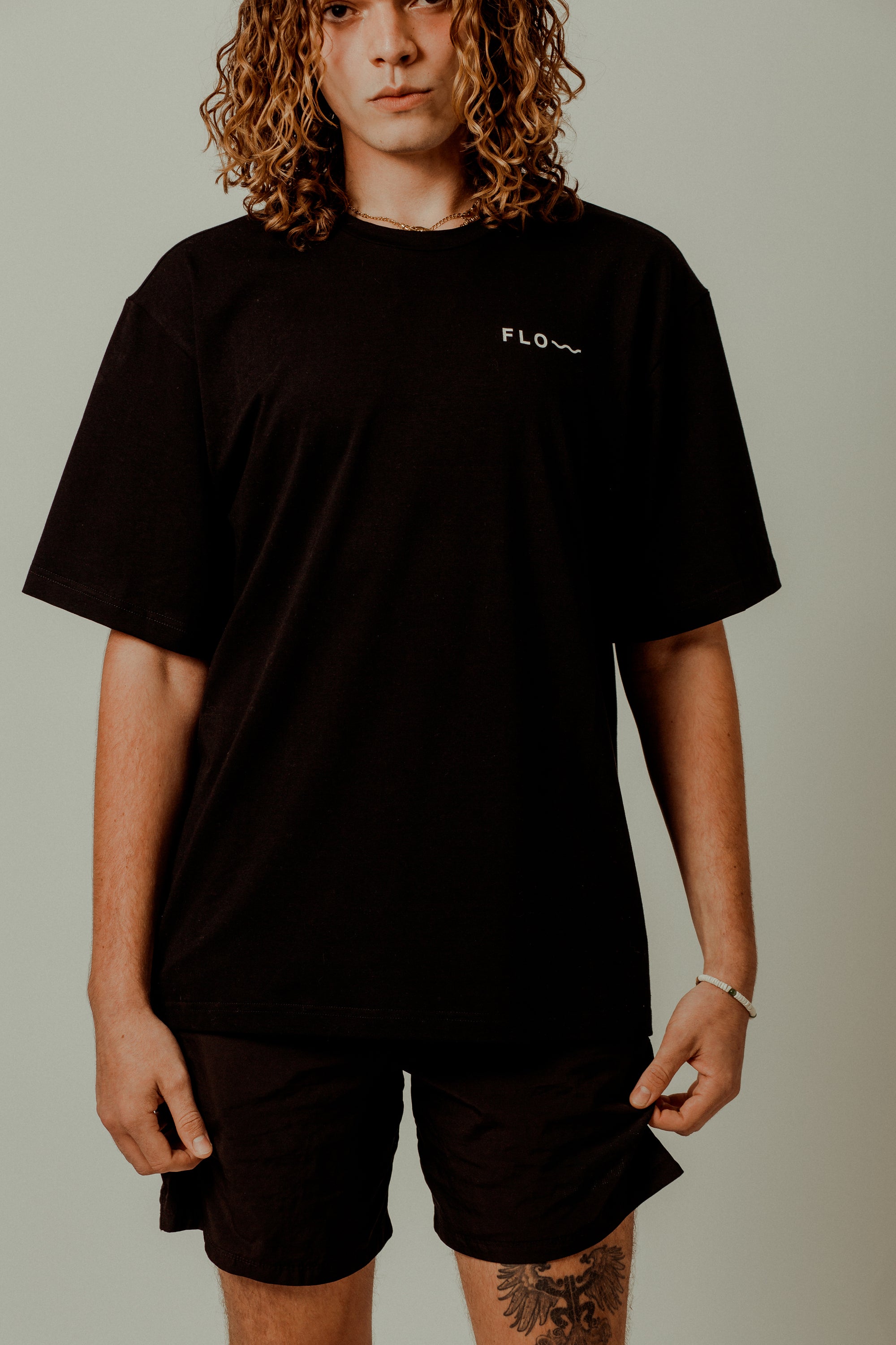 CLASSIC FLOW TEE BLACK