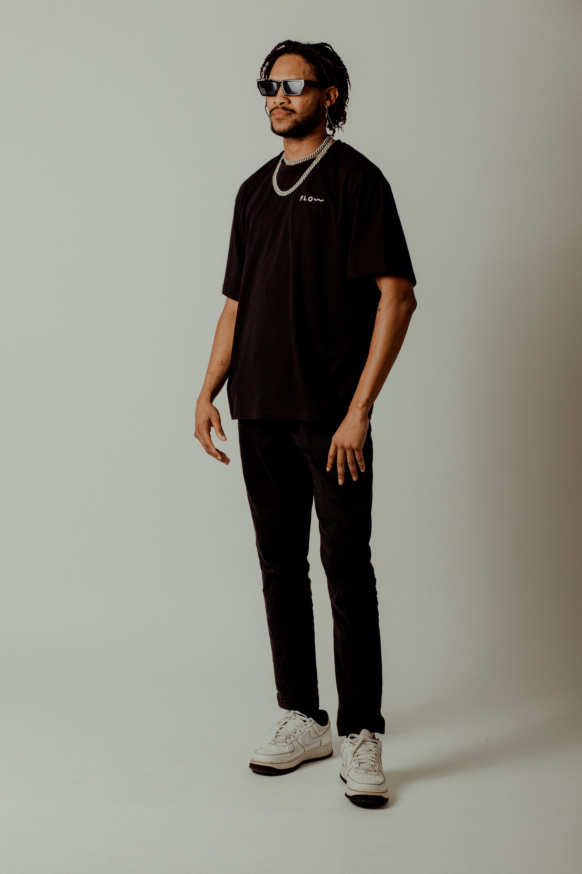 CLASSIC FLOW TEE BLACK