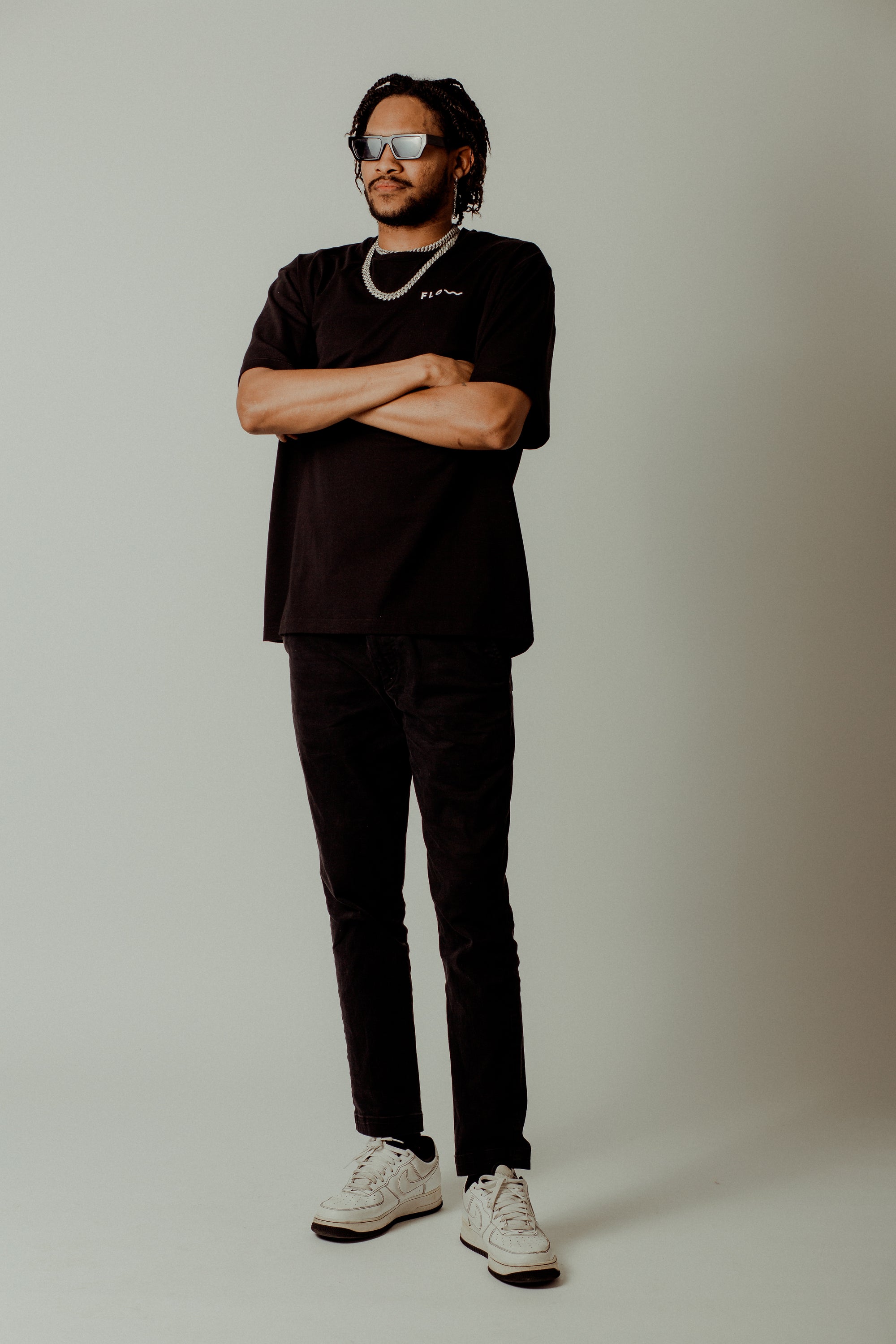 CLASSIC FLOW TEE BLACK